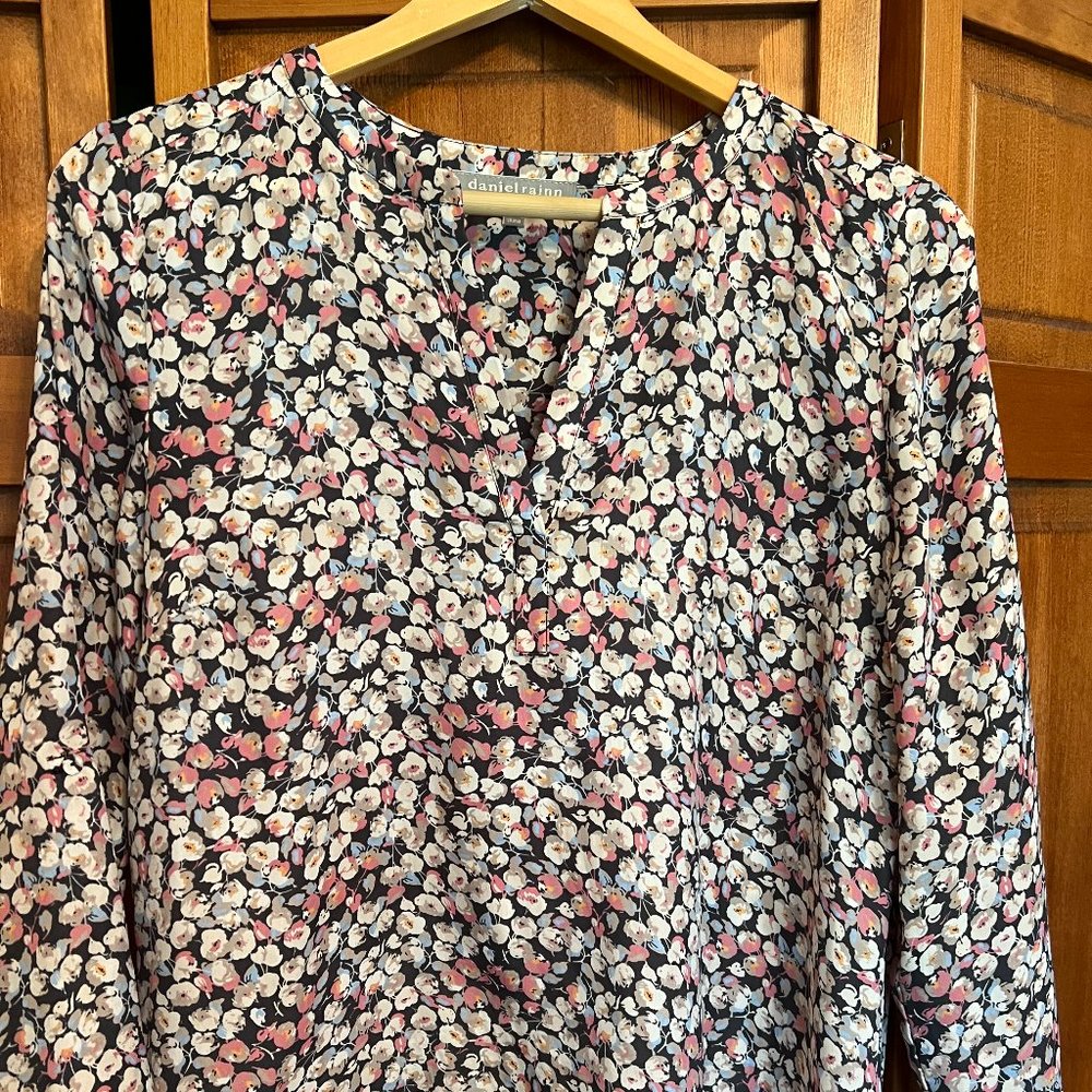 Daniel Rainn Floral Top